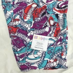 NWT LulaRoe Tennis Shoe Leggings TC